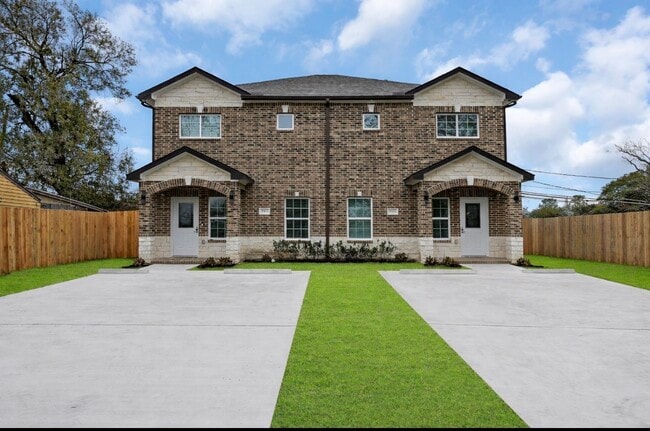 Building Photo - 5914 Southridge St