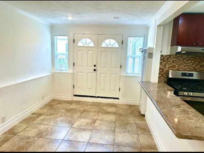 Foto del edificio - 5930 Orchard Ave