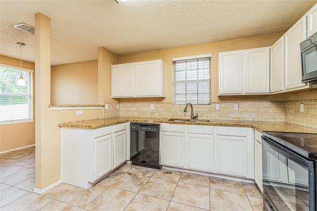 Building Photo - 1216 Bumble Bee Dr