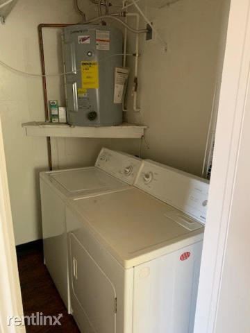 Building Photo - 1 br, 1 bath House - 3105 Poinsettia Ave