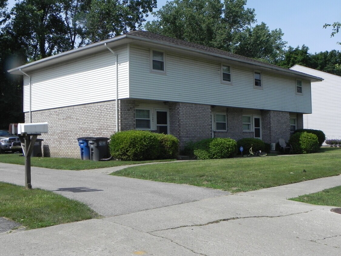 Foto principal - 1121 Brooke Park Dr