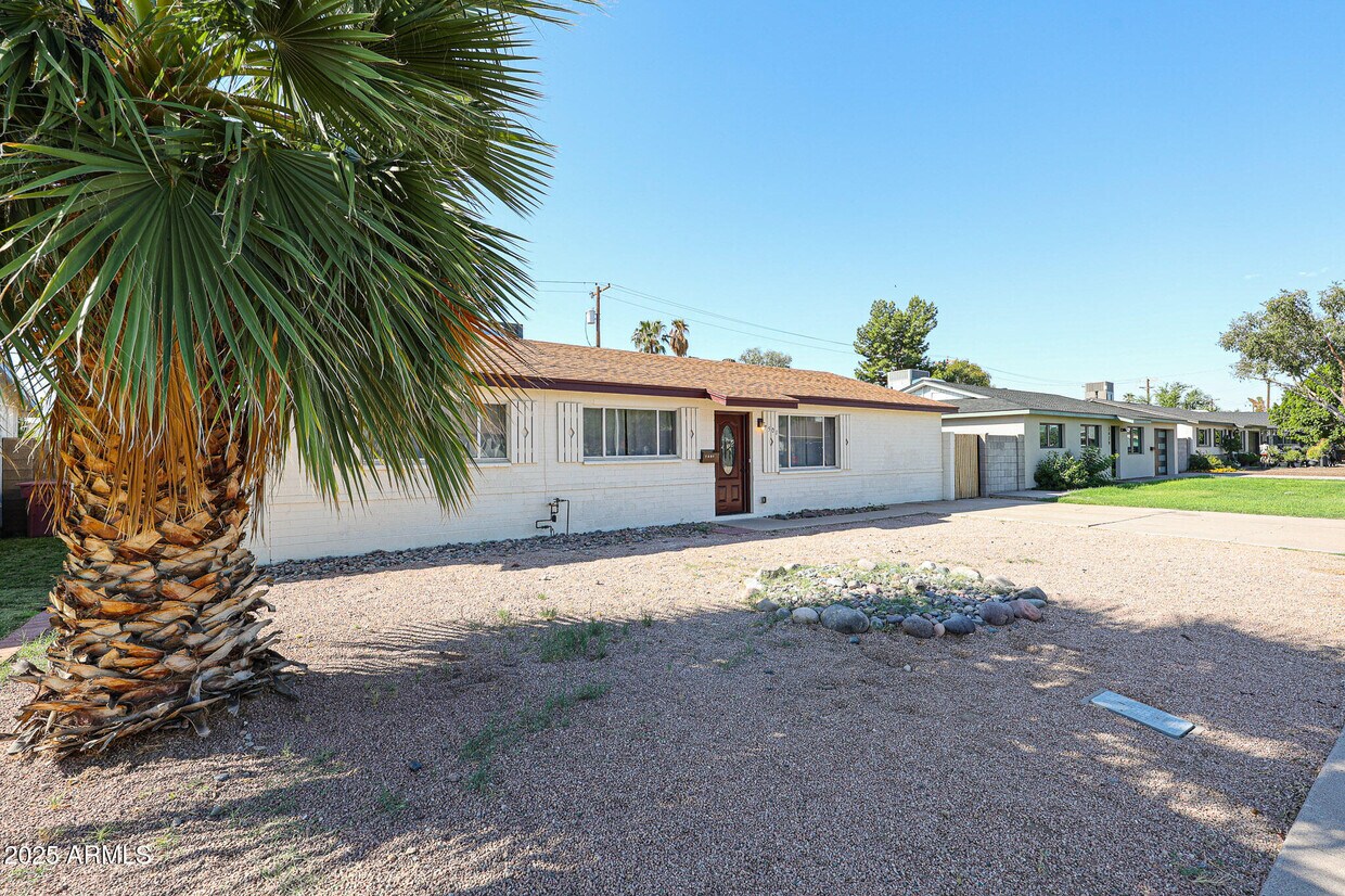 Foto principal - 7501 E Pierce St
