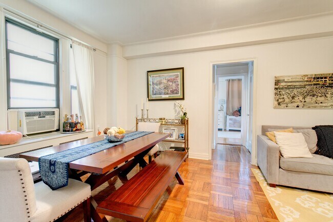 Foto del edificio - 222 W 83rd St