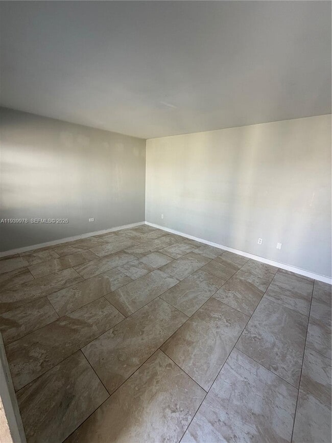 Foto del edificio - 1320 12th Ave S