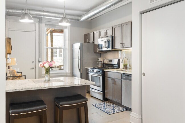 Foto del edificio - 846 W Sheridan Rd