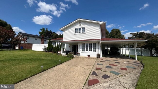 Building Photo - 121 Kingfield Rd