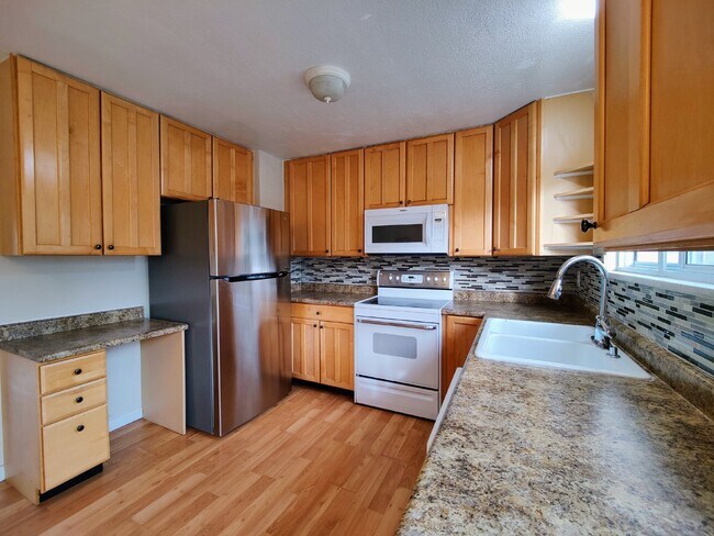 Building Photo - "3-Bed Home with Cozy Fireplace at 16938 E...