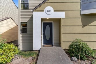 Building Photo - 2433 S I St