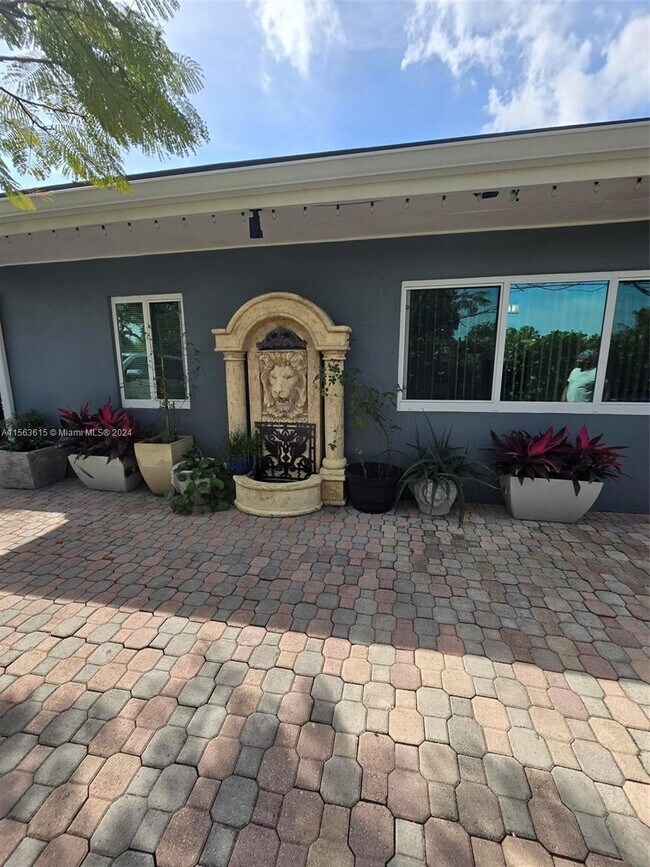 Foto del edificio - 612 NW 16th St