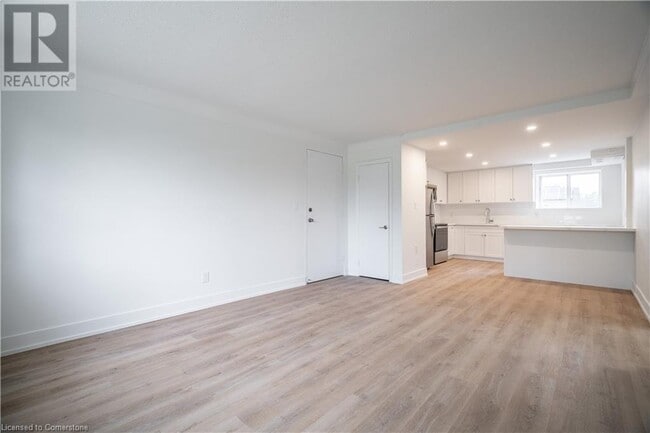 Building Photo - 2161 Ghent Ave