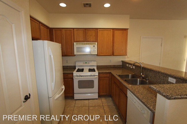 Building Photo - 9821 W Hanover Grove Ave