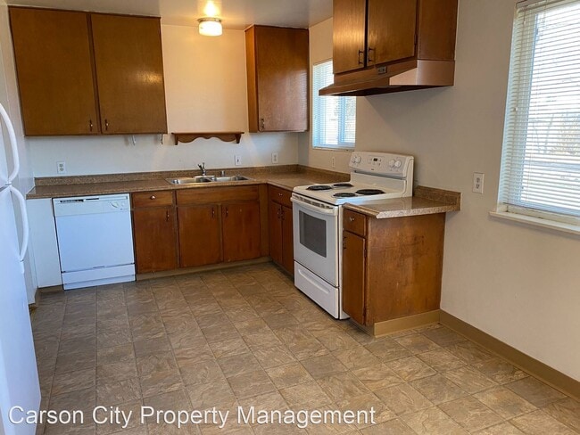 Building Photo - 3 br, 1 bath House - 2301 Michael Dr