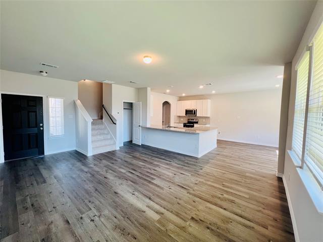 Foto del edificio - 8308 White Pine Dr