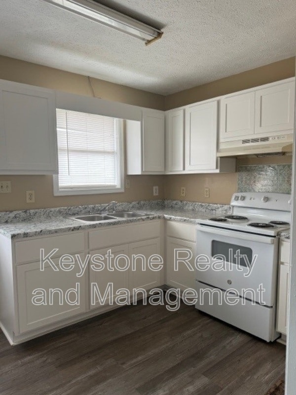 Building Photo - 0 306 Thompsonville Ln