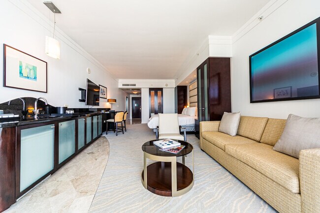 Foto del edificio - 4401 Collins Ave