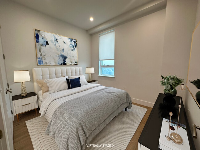 Building Photo - Element