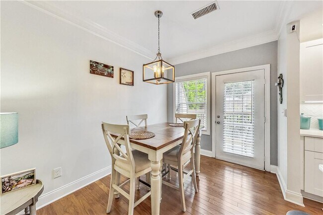 Foto del edificio - 1344 Stillwood Dr NE