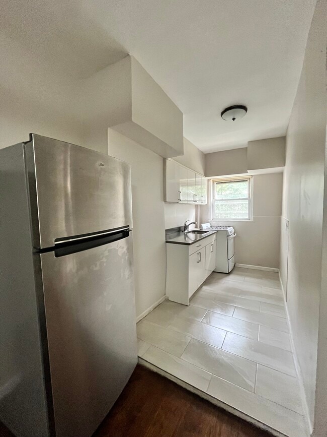216 Fairmount Ave 4 - 218 Fairmount Ave