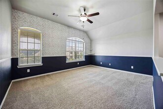 Building Photo - 13318 Cameron Reach Dr