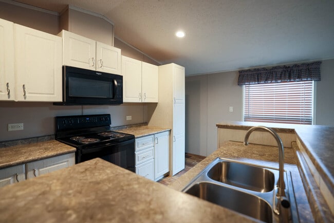 Kitchen - 1225 Orizaba