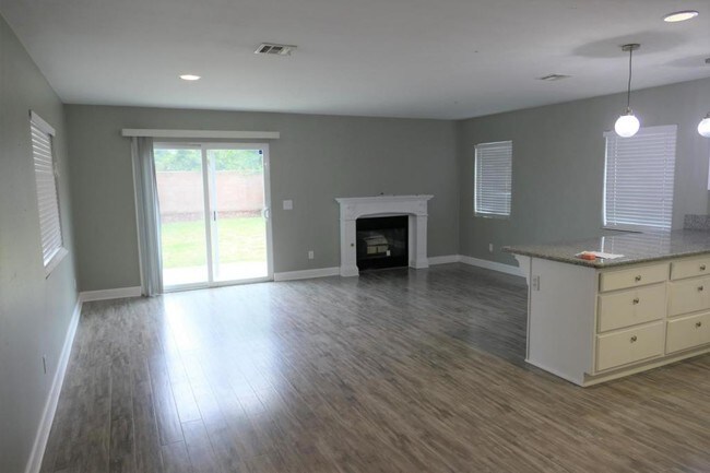Building Photo - 4581 Bird Farm Road