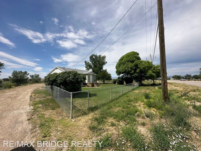Building Photo - 2 br, 1 bath House - 1752 E Main Street
