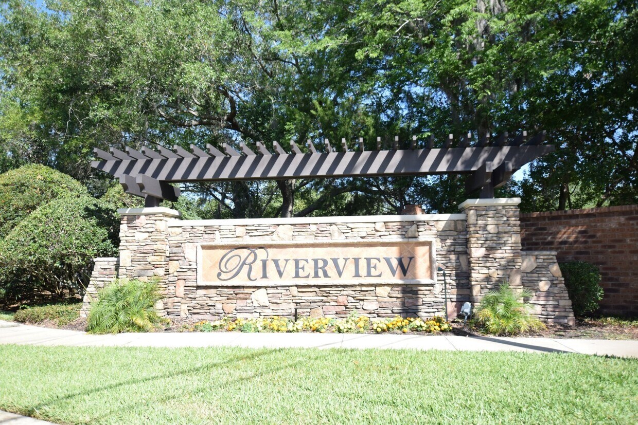 Primary Photo - Beautiful 2 Bed 2.5 Bath with Loft Gated Town Home for Rent in Sanford, FL!