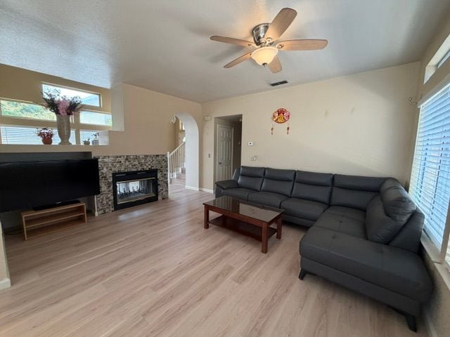 Foto del edificio - 8687 Bluefield Way