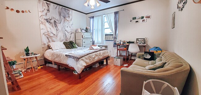 Foto del edificio - 303 Willow Ave