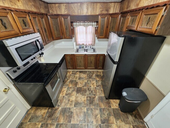 Foto del edificio - 1808 E 6th