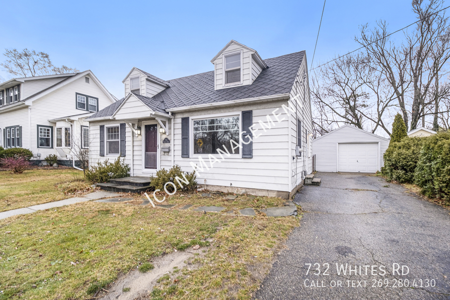 Primary Photo - Charming home with garage