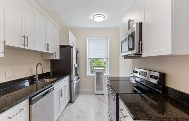 Building Photo - 20 John St