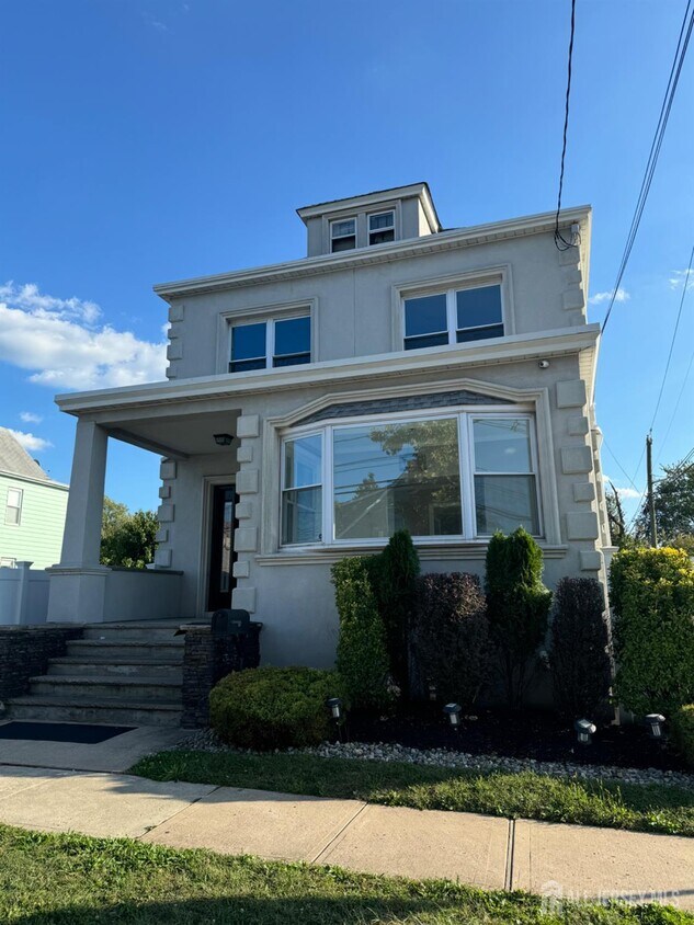 Foto principal - 537 Harding Ave