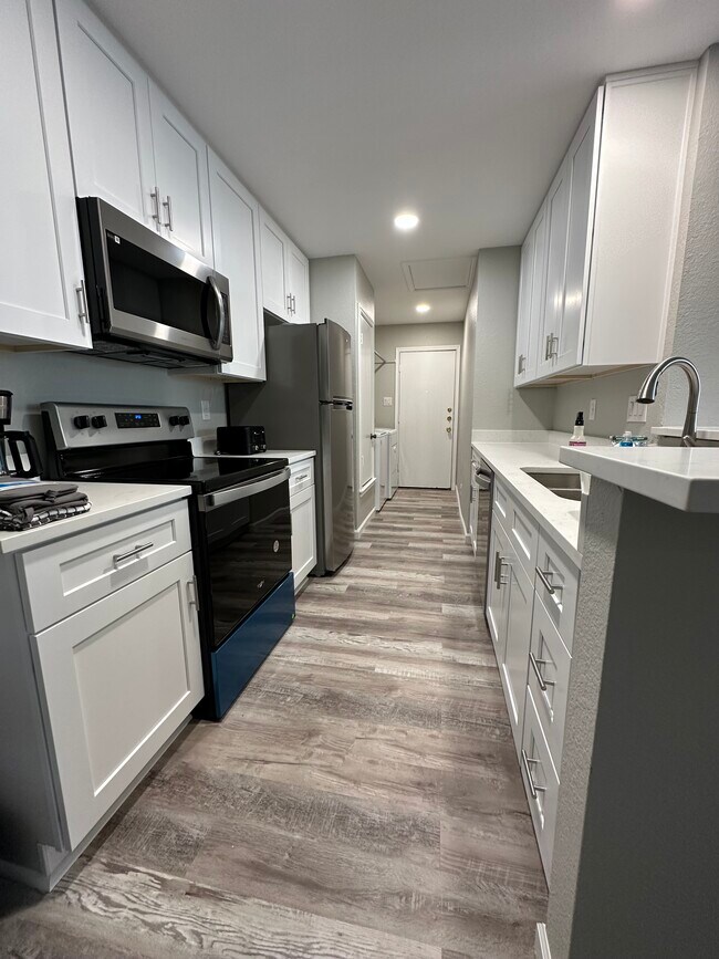 Building Photo - 11526 Rustic Rock Dr