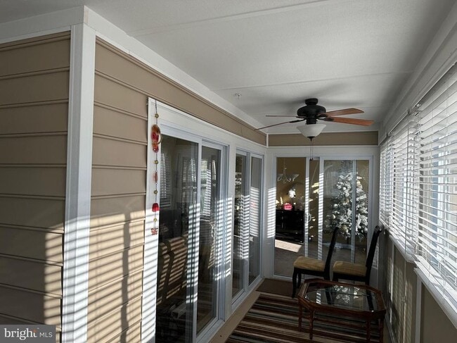 Building Photo - 18879 Forgotten Harbor Ct