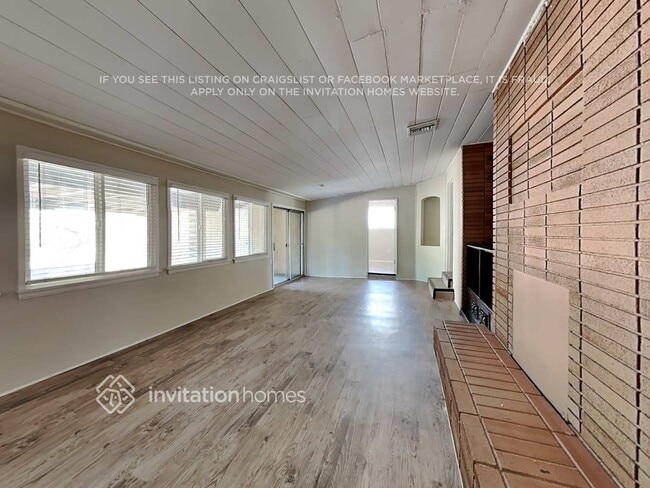 Foto del edificio - 6307 Klump Ave