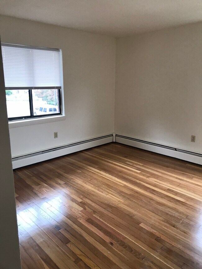 Foto del edificio - 580 Willard St