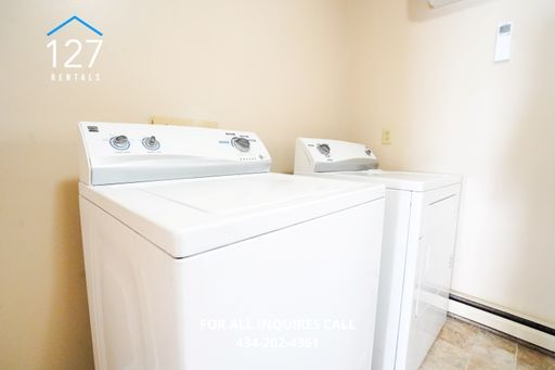 Foto del edificio - Updated 2BR with Private Entry, Spacious Yard, & Washer and Dryer Included