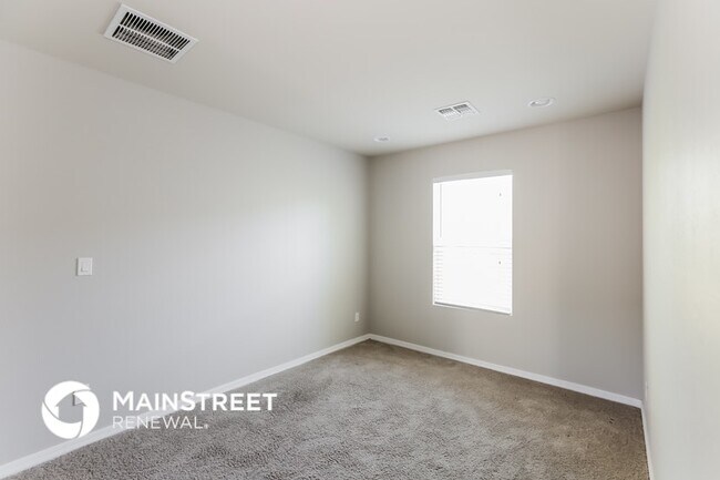 Foto del edificio - 2000 N 36th St