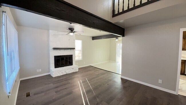 Foto del edificio - Welcome to this newly remodeled gem located in the heart of Tulsa!