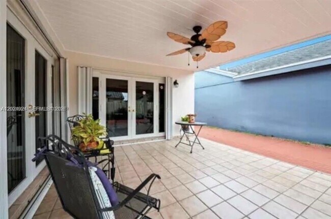 Foto del edificio - 13440 SW 28th St