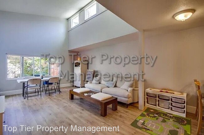 Building Photo - 2 br, 2 bath House - 6730-32 Luciernaga Place