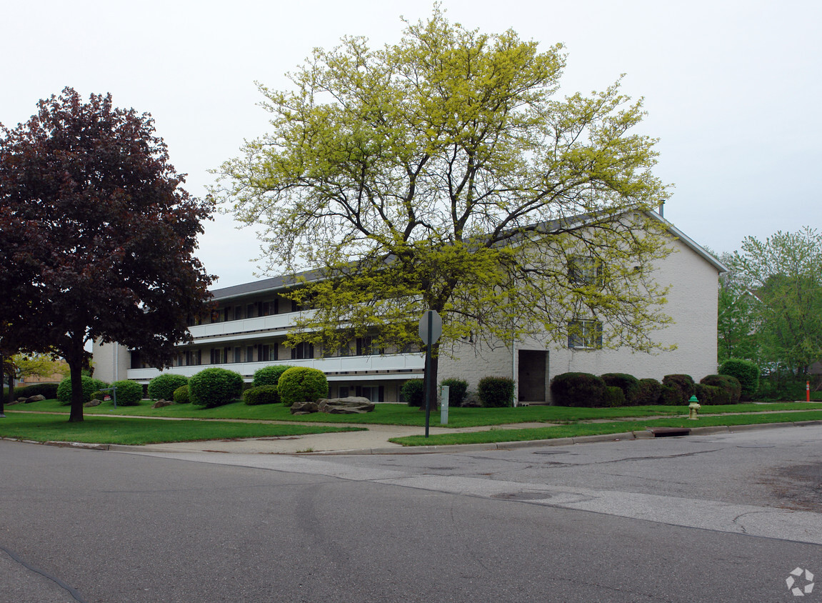 Primary Photo - 31 Firestone Blvd