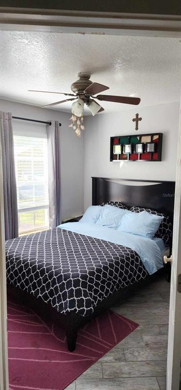 Foto del edificio - 7620 Clovelly Park Pl