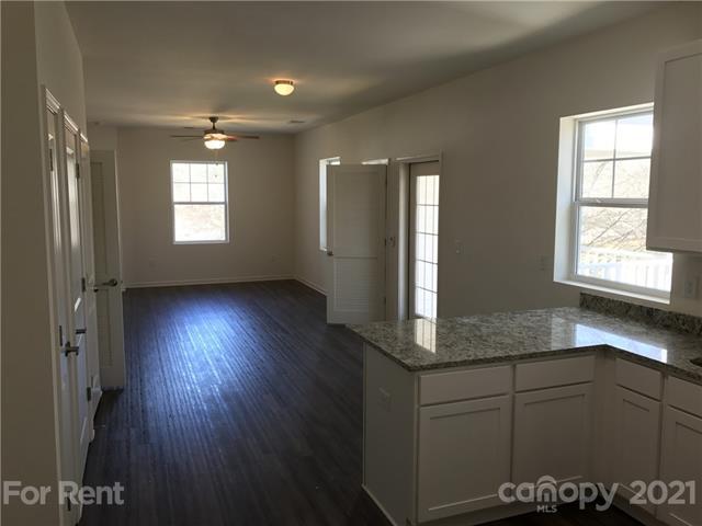 Building Photo - 17905 Delmas Dr