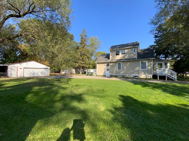 Building Photo - 1129 McDonald Ave