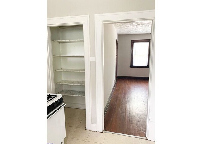Foto del edificio - 415 Probasco St
