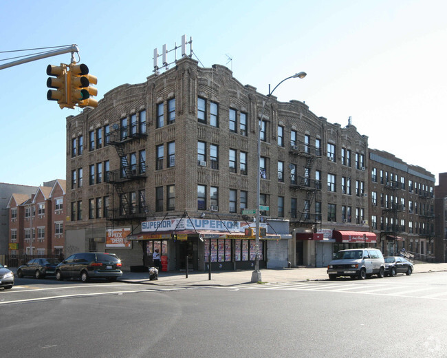 Building Photo - 1507  Saint John's Place