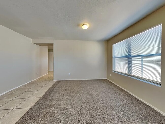 Building Photo - 2444 W Mobile Ln