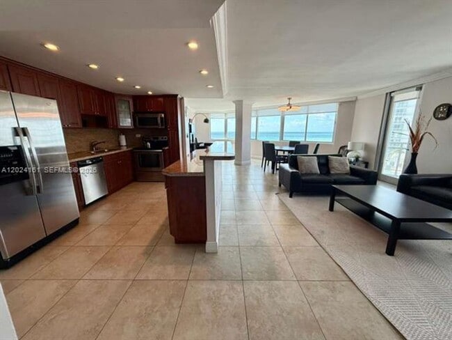 Photo - 7135 Collins Ave cu-815 Apartment